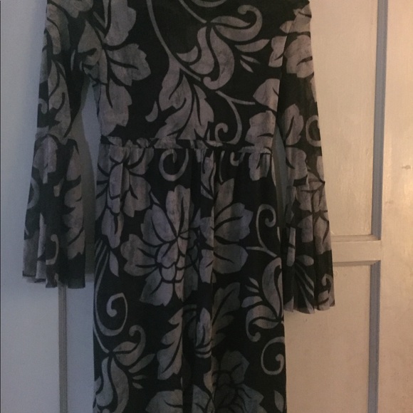 Sweat Pea dress - Picture 4 of 4